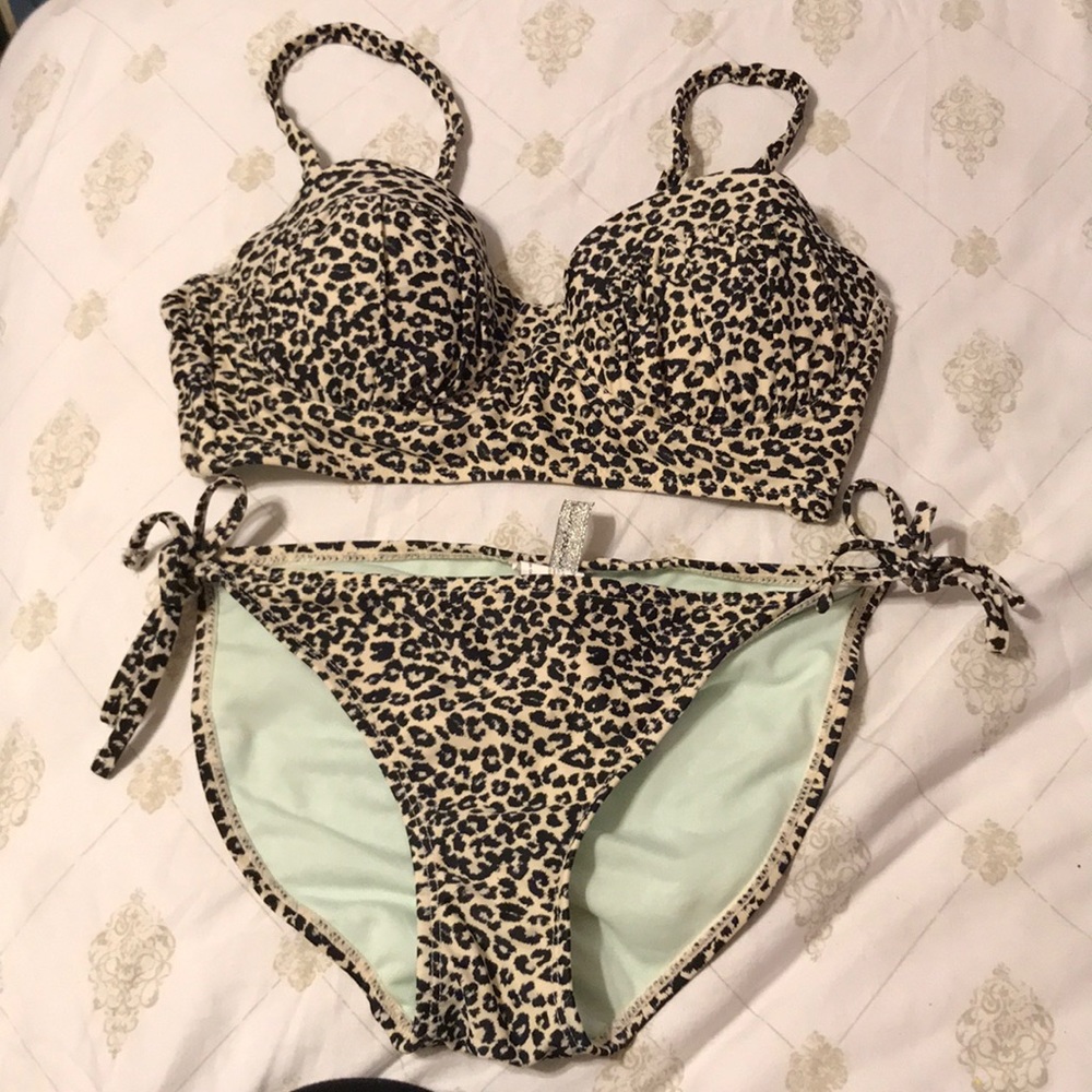Bathing suit